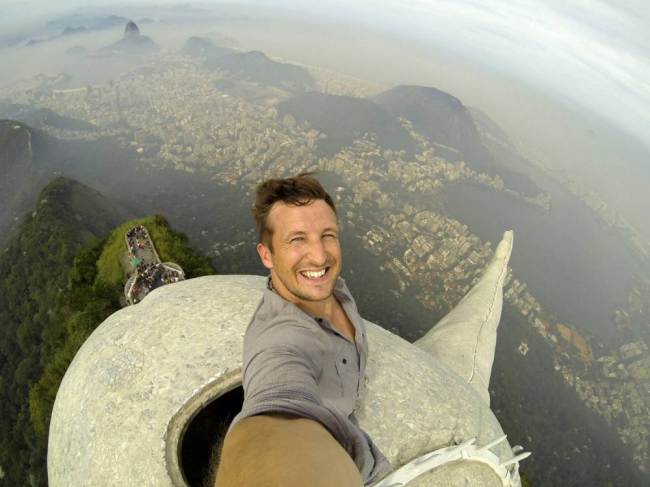 5- A Slefie from the top of Christ The Redeemer statue in Brazil 1 - AhmedAlKiremli.com